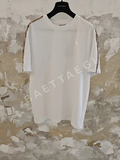 버버리 체크 리본 반팔 티셔츠 P140