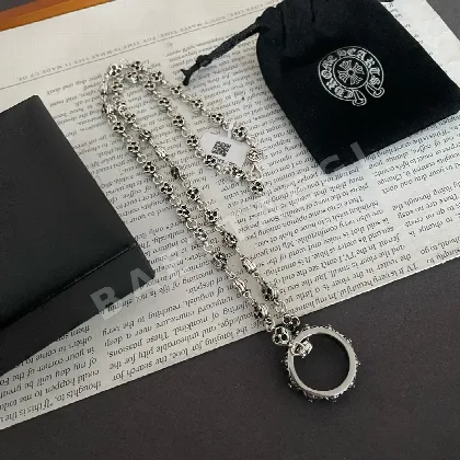 크롬하츠 엠보스 크로스 펜던트 목걸이 126681