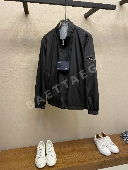 프라다 슬림핏 집업 남성 자켓 19270