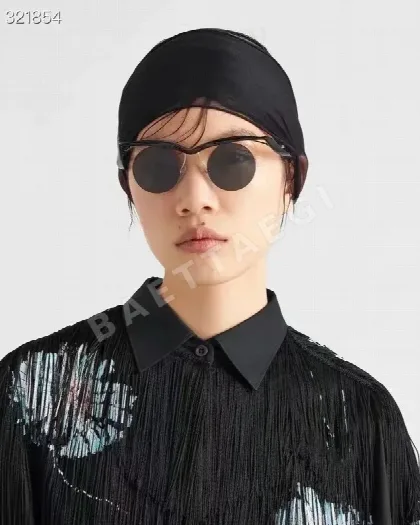 프라다 선글라스 SPRA 15