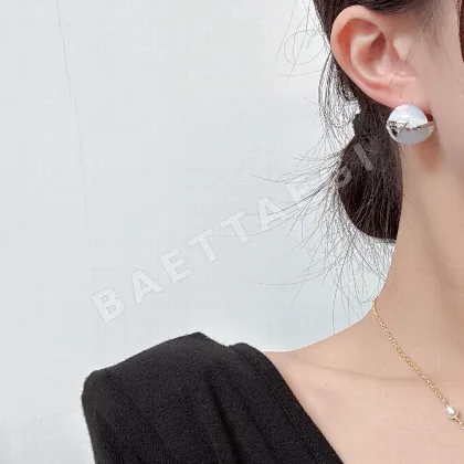 프라다 귀걸이 71437