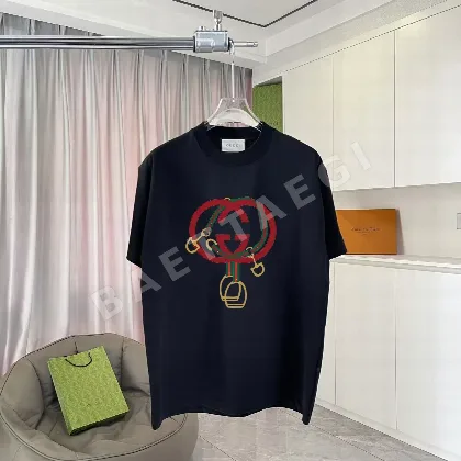 구찌 레터 로고 프린트 남성 반팔 티셔츠 47698