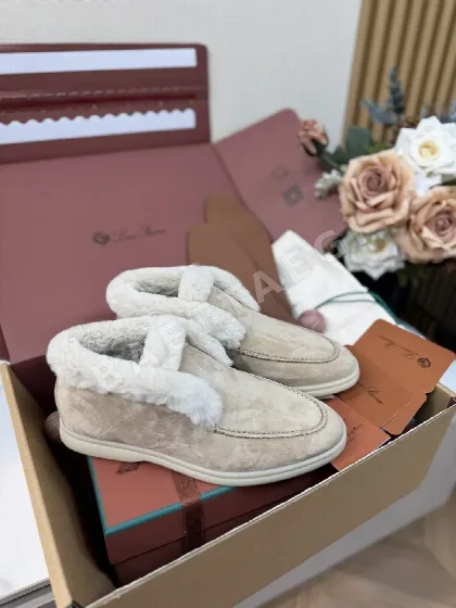 로로피아나 신발 93288