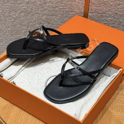 에르메스 미스 켈리 샌들들 검정색 가죽 164346