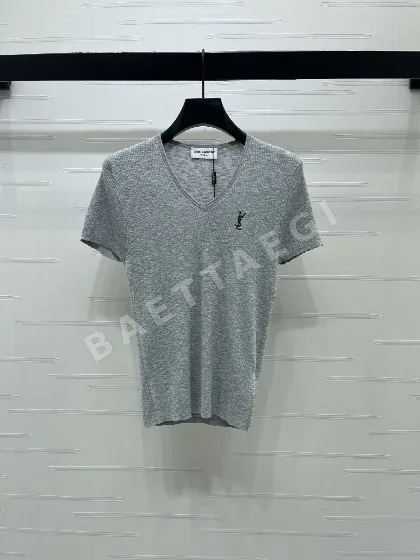 생로랑 V넥 세로 골지 니트 반팔 탑 103451