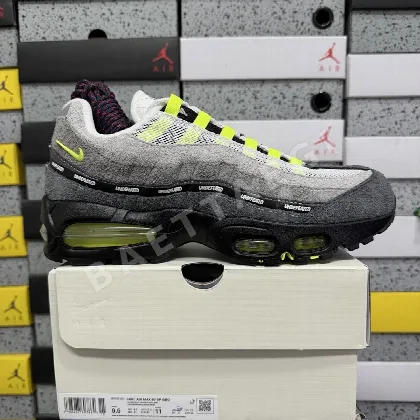 나이키 [KZ2.0] 에어 맥스 95 SP IB4523-004 201366 Nike Air Max 95 SP Undefeated Geo NYC