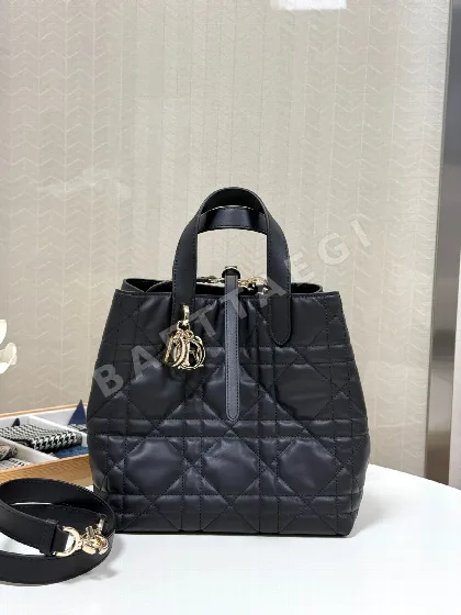 디올 투주르 식료품 바스켓 가방 106334
