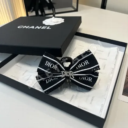 디올 CD 클립 헤어악세사리 184311