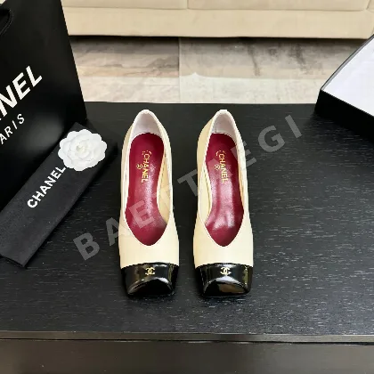 샤넬 더블 C 스티치 스퀘어 토 여성 신발 98602