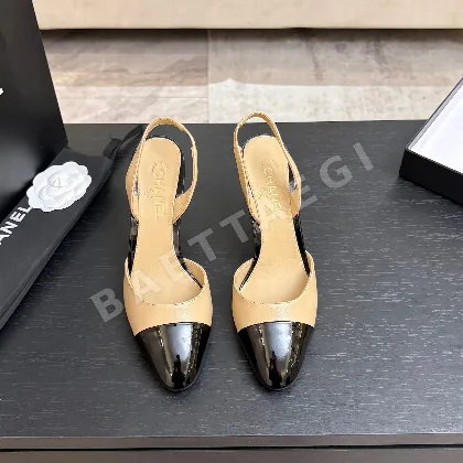 샤넬 더블 C 컷아웃 플랫 하이힐 신발 115371