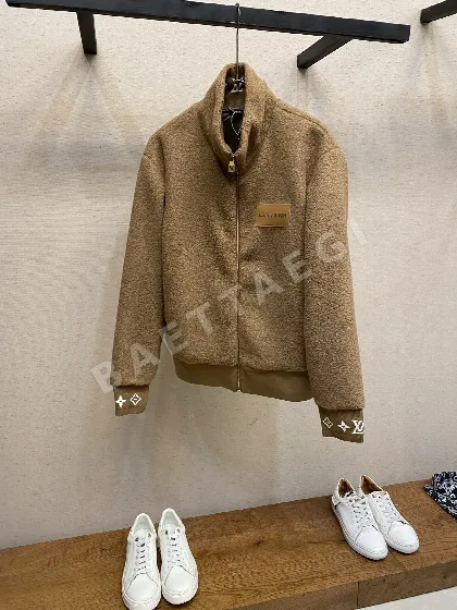 루이비통 스탠드 카라 자카드 로고 플리스 자켓 181295
