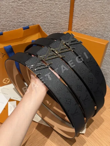 루이비통 3 단계 조절 40mm 리버시블 벨트 178972