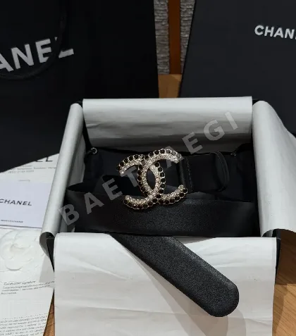 샤넬 클래식 더블 C 라인스톤 벨트 177299