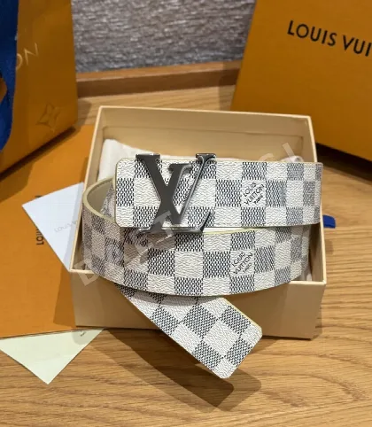 루이비통 LV 이니셜 40mm 다미에 아줄 리버시블 벨트 180354