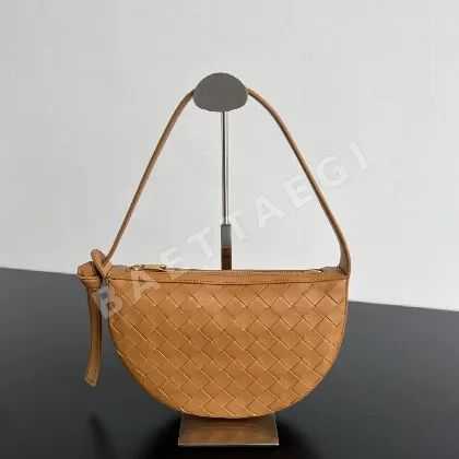 보테가베네타 뉴 선라이즈 숄더백 763747