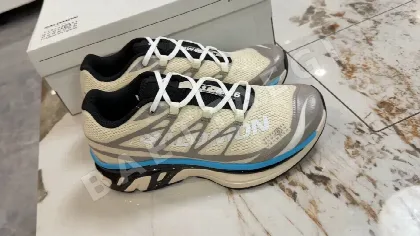 살로몬 신발 74831
