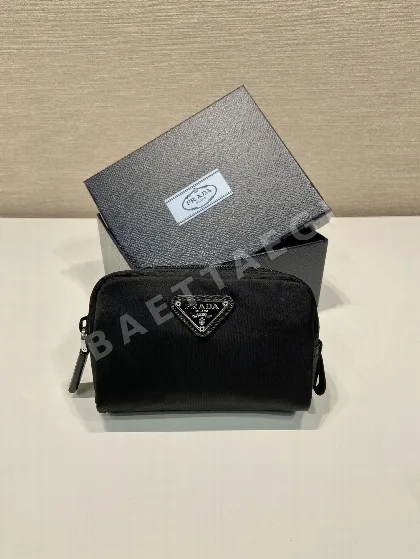 프라다 리나일론 미니 클러치백 1NA339 67615
