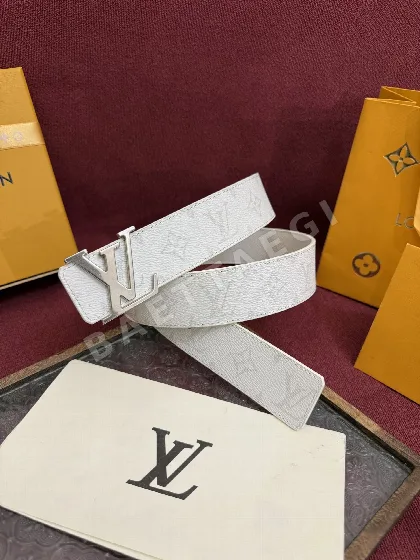 루이비통 무지 패턴 가죽 벨트 57640