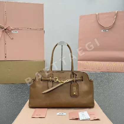 미우미우 가방 68498