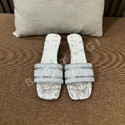 디올 자수 라운드힐 샌들 141771