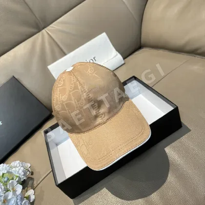 디올 모노그램 캔버스 베이스볼 모자 133692