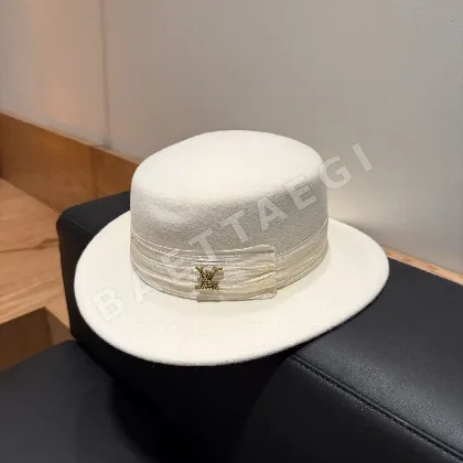 루이비통 울 플랫탑 모자 186260