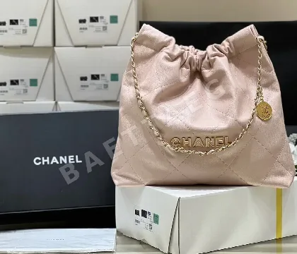 샤넬 22백 램스킨 체인 숄더백 132506