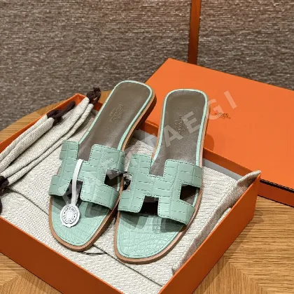 에르메스 오란 악어가죽 샌들 117523