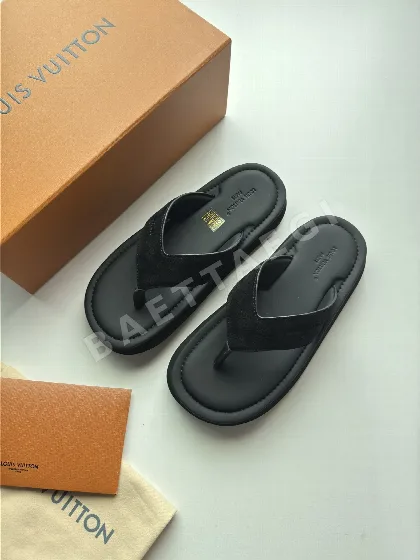 루이비통 L 패밀리 비치 샌들 135782
