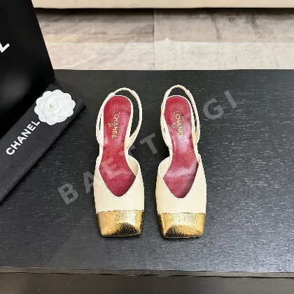 샤넬 더블 C 스티치 스퀘어토 백리스 샌들 98597