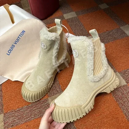 루이비통 앵클 부츠 3768