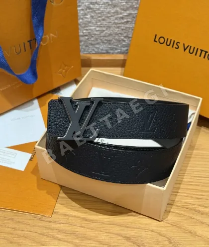 루이비통 이니셜 40mm 리버시블 벨트 180329