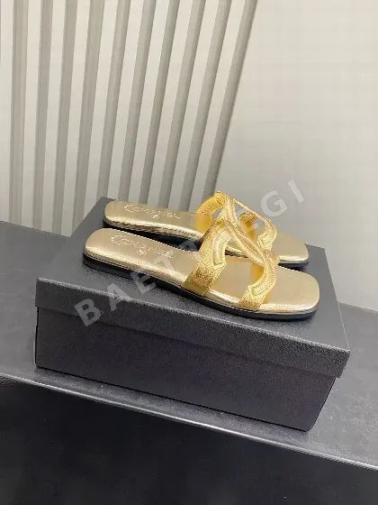 샤넬 스퀘어 토 오픈워크 슬리퍼 95913