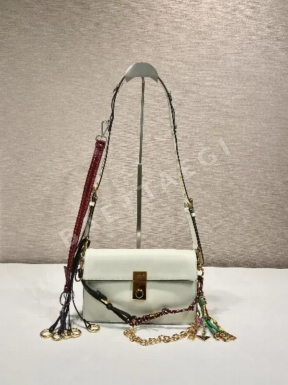 프라다 소프트 가죽 숄더백 1BD379 67286