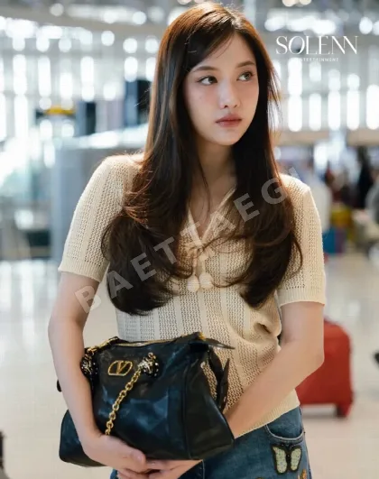 발렌티노 크리미 살구색 폼폼 장식 여성 반팔 스웨터 114665