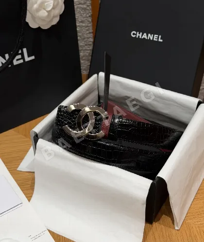샤넬 악어무늬 가죽 더블 C 벨트 177378