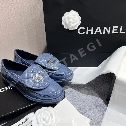 샤넬 클래식 퀼팅 로퍼 94962