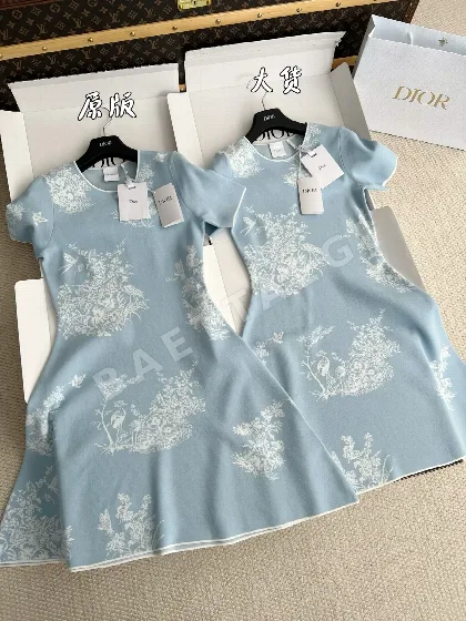 디올 여성 원피스 199755