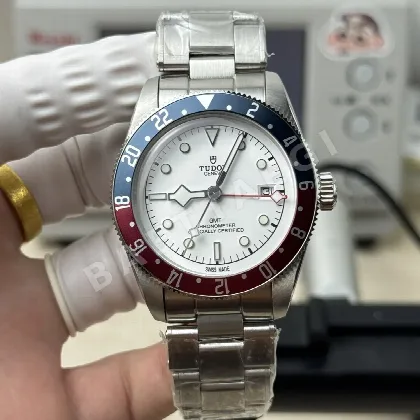 튜더 블랙베이 GMT 코크 베젤 남성 시계 45600