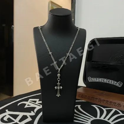 크롬하츠 크로스 펜던트 목걸이 125932