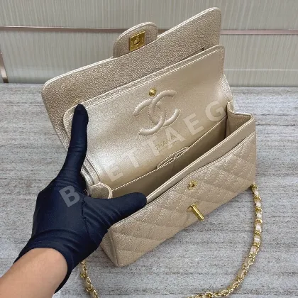 샤넬 금장 캐비어 핸드백 33339
