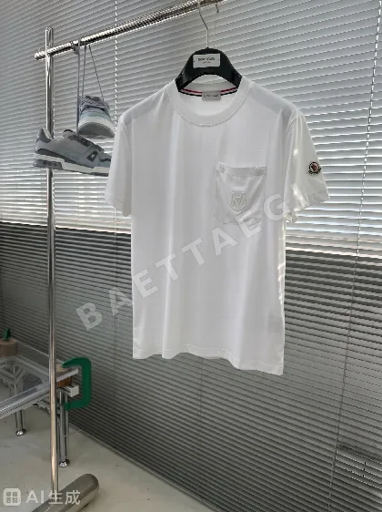 몽클레르 남성 크루넥 반팔 티셔츠 143281