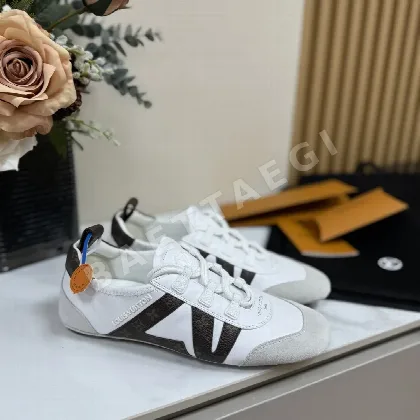 루이비통 LV 발레 스니커즈 93385