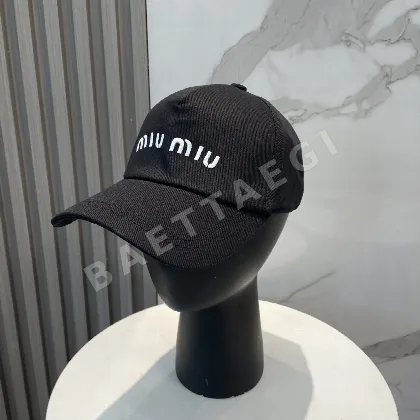 미우미우 자수 베이스볼 모자 118877