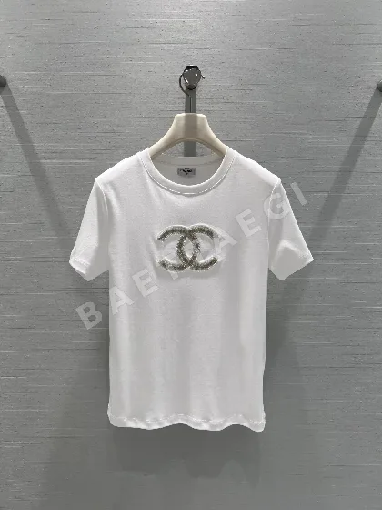 샤넬 더블 C 라인스톤 여성 반팔 티셔츠 104148