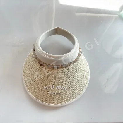 미우미우 PVC 패널 밀짚짜임 모자 81013