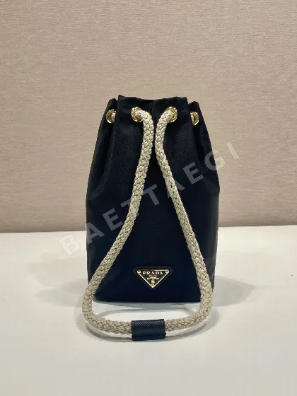 프라다 나일론 복주머니 스마트폰 가방 1ZT094