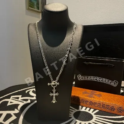 크롬하츠 크로스 플라워 목걸이 62693