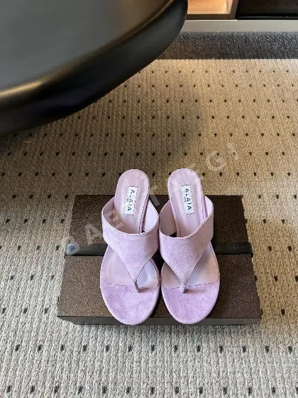 알라이아 시프스킨 미드힐 샌달 99515