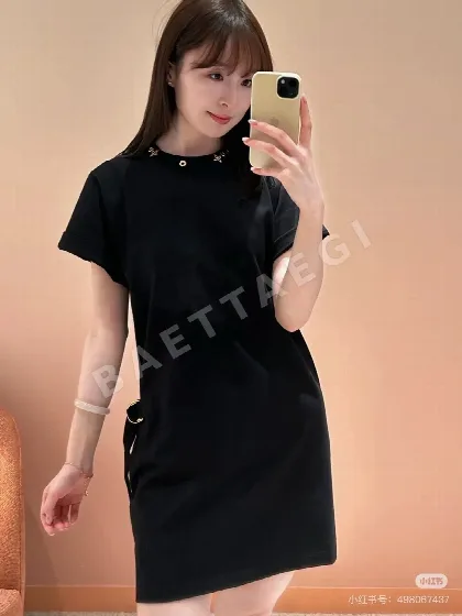 루이비통 여성 반팔 티셔츠 52054